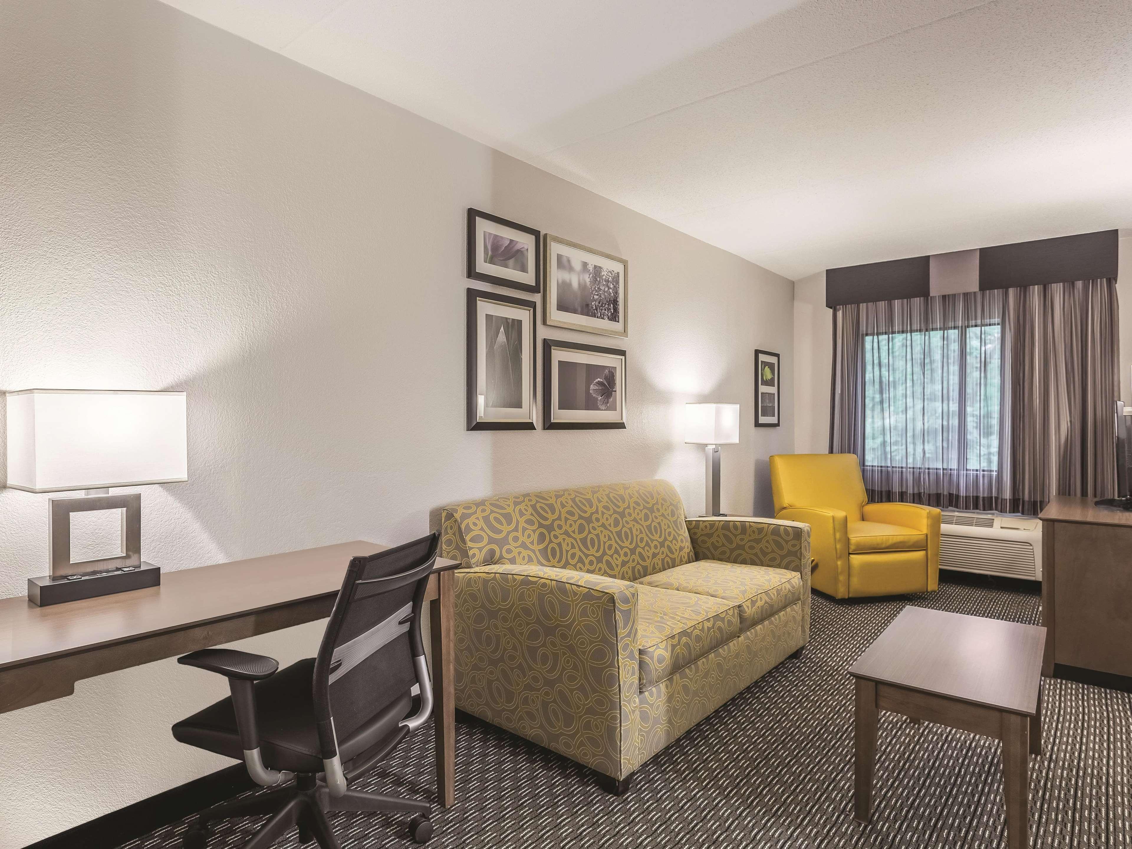 La Quinta By Wyndham Columbia / Fort Meade Jessup Exterior photo