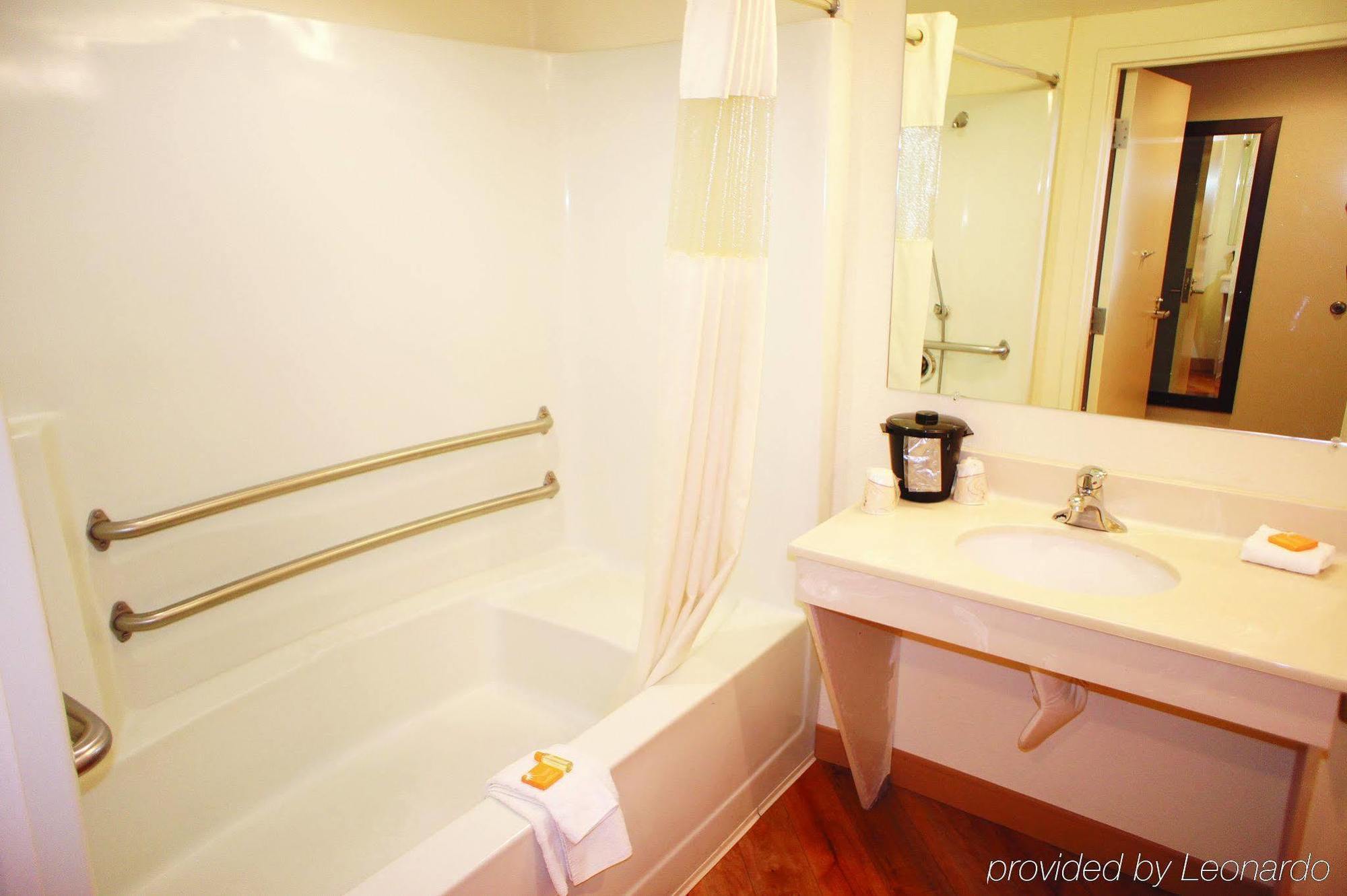 La Quinta By Wyndham Columbia / Fort Meade Jessup Exterior photo